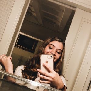 Meet your Posher, Bella